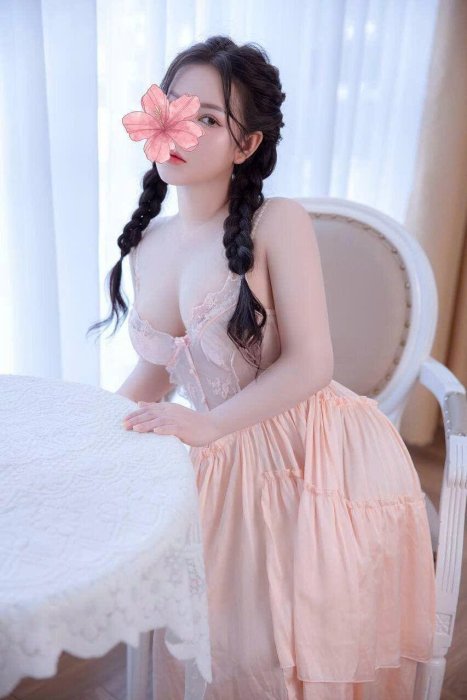 z7522753703234_bee2dbd0baa8470395e5310383f3fc74.jpg