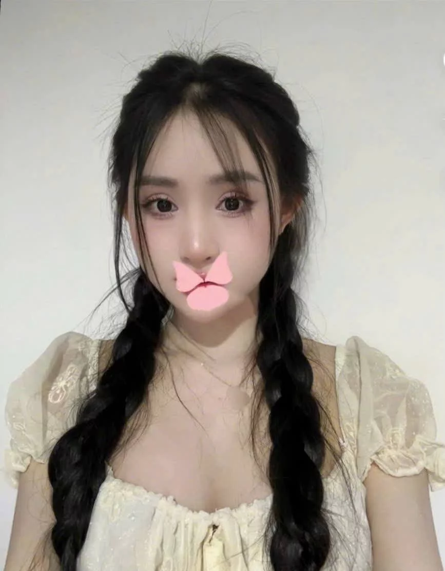 MỸ HÀ- EM MỚI LỚN - MỚI ĐI LÀM - VẪN CÒN BỠ NGỠ- MUỐN ĐƯỢC CHIỀU CHUỘNG ANH